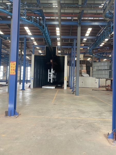 Wuhan Lincheng Longyue Automobile Sales Co., Ltd. خط إنتاج المصنع
