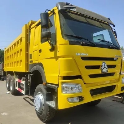 الوزن الإجمالي للمركبة 10-15 طن شاحنة قلاب سينوتراك هوو 6X4 371 حصان كاميرا خلفية 360 درجة
